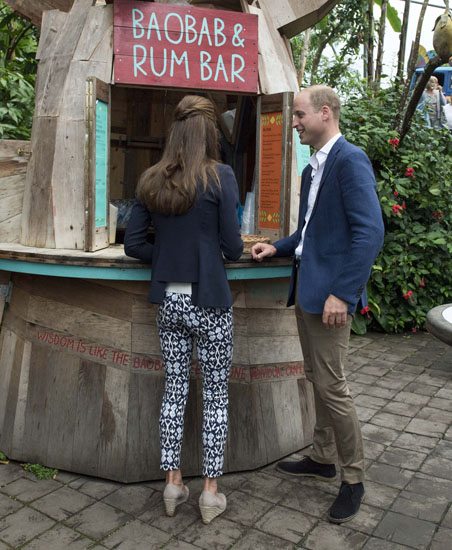 The Duke and Duchess of Cambridge drinking a cup Baobab, a tropical drink from Malawi during a visit to the Eden Project in Cornwall. PRESS ASSOCIATION Photo. Picture date: Friday September 2, 2016. See PA story ROYAL Cambridges. Photo credit should read: Arthur Edwards/ The Sun/PA Wire