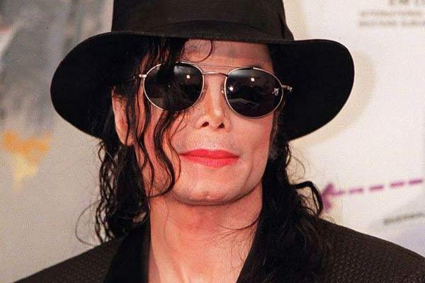 Michael Jackson, il suo fondo deve 9,4 milioni di dollari a Quincy Jones