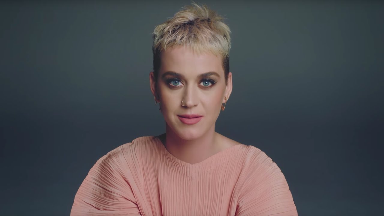 Katy Perry in diretta su YouTube per promuovere il nuovo album 