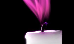 Purple-Candle-Picture-ipad-wallpaper-ilikewallpaper_com