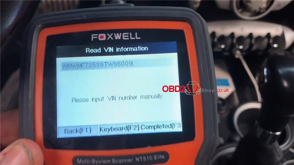 bmw-mini-cooper-adaptation-values-reset-by-foxwell-nt510-5