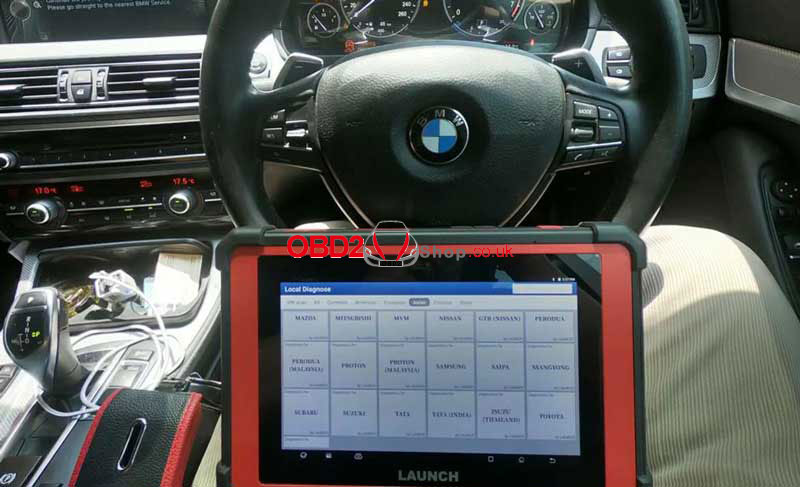 calibrate-bmw-528i-f10-steering-angle-by-launch-x431-pad-v-(1)