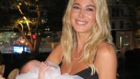 diletta-leotta-il-compleanno-con-la-figlia_C_1_article_44438_launch_horizontal_image