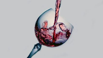 Quanto vino e vodka puoi bere senza nuocere alla tua salute, dove sono i benefici e i danni.