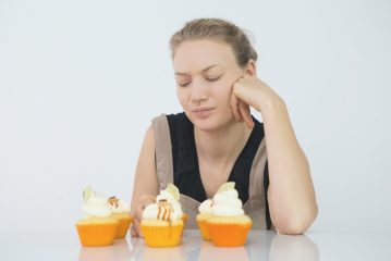 Cosa influenza l'appetito e come controllarlo, suggerimenti