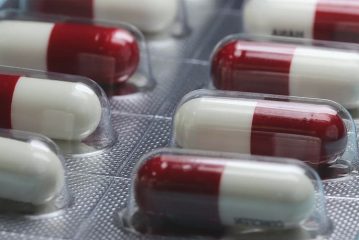 Perché non puoi bere alcolici con antibiotici, ragioni