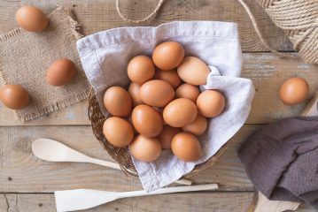 Quante uova di gallina può mangiare un adulto a settimana