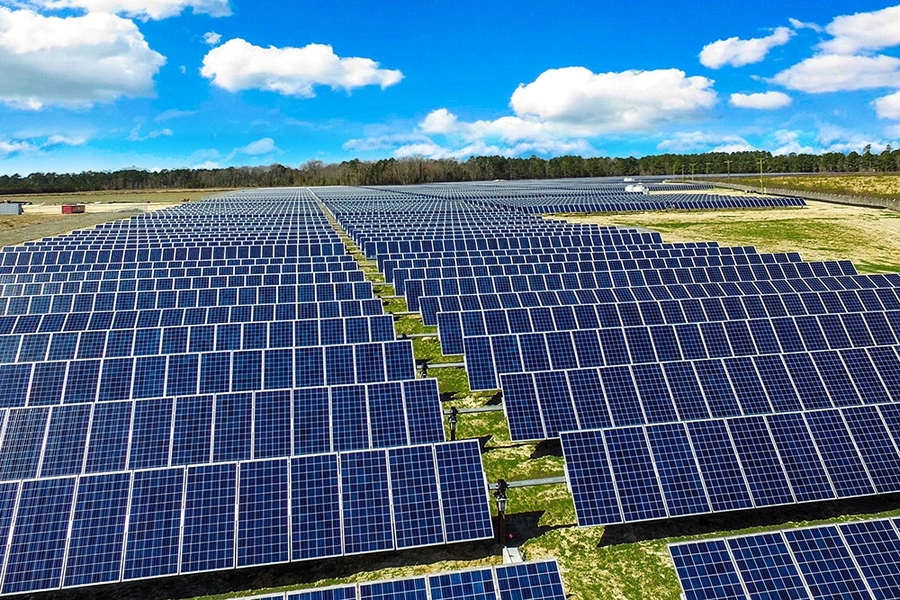 Solar Photovoltaic (PV) Market Outlook, Strategies, Manufacturers, Countries, Type and Application, Global Forecast To 2024 – 2032