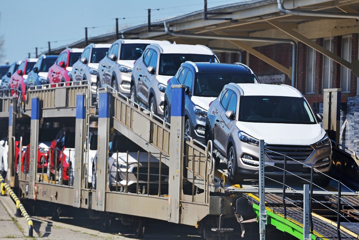 How the vehicle type affects the car shipping price