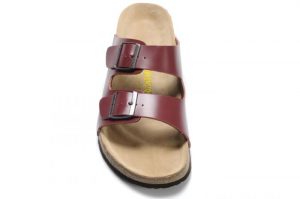 birkenstock-arizona-sandals-leather-wine-red_4
