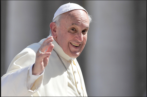 Papa Francesco, Criticato dai media e poteri forti, vogliono toglierlo di mezzo !