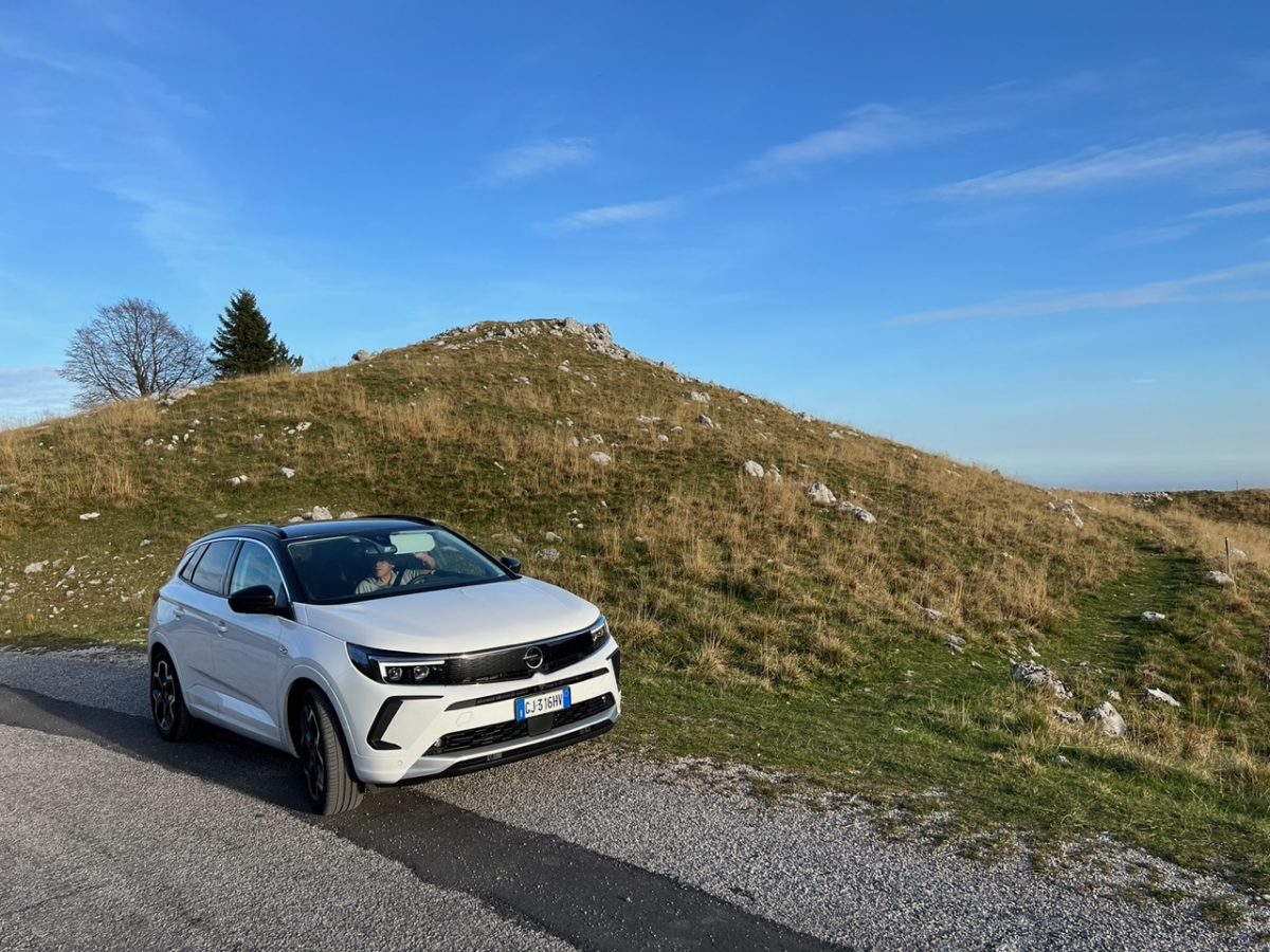 #testdrive : Opel Nuovo Granland SUV versatile e superaccessoriato