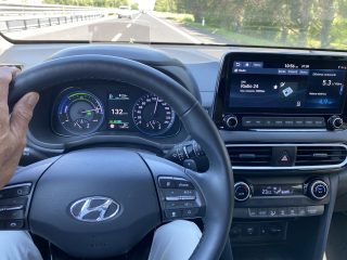 #testdrive #testroad #charlieinauto arriva alla 200. puntata con Hyundai Kona Hybrid