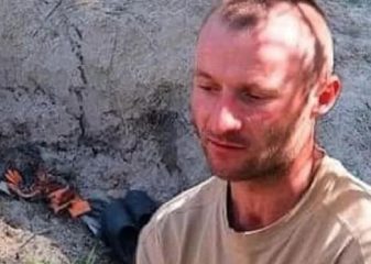 Ucraina: fucilato dai russi e buttato nella fossa comune con i due fratelli si salva miracolosamente