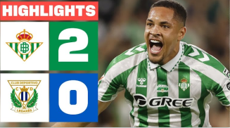 Il Real Betis festeggia la prima vittoria