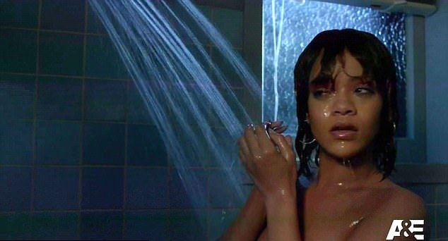 Rihanna In Bates Motel Rif L Iconica Scena Della Doccia Di Psycho Fangossip