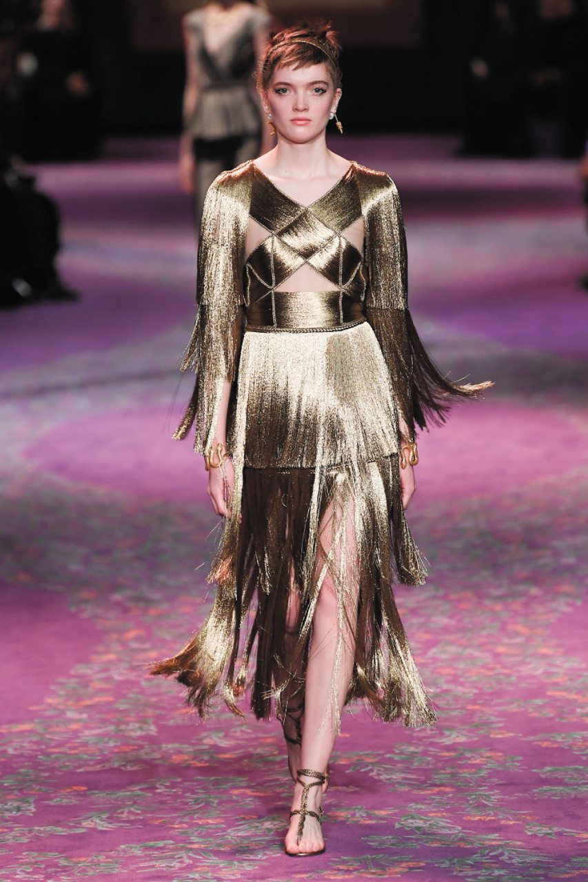 La haute couture di Parigi diventa virtuale FashionrunwaysFashionrunways