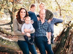 katemiddleton_louis_babygeorge_charlotte_gattonare_02140750