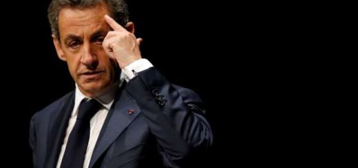 L'ex presidente francese, Nicolas Sarkozy, è stato fermato nel quadro dell'inchiesta sui presunti finanziamenti libici alla sua campagna elettorale del 2007. Al centro dell'inchiesta sui presunti finanziamenti dell'allora dittatore libico Muammar Gheddafi a Sarkozy, ci sarebbero bustarelle per 5 milioni di euro in denaro contante.