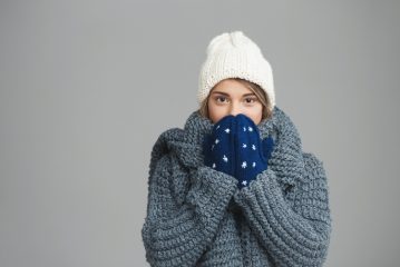 Come si manifesta l'allergia al freddo, i sintomi, i segni