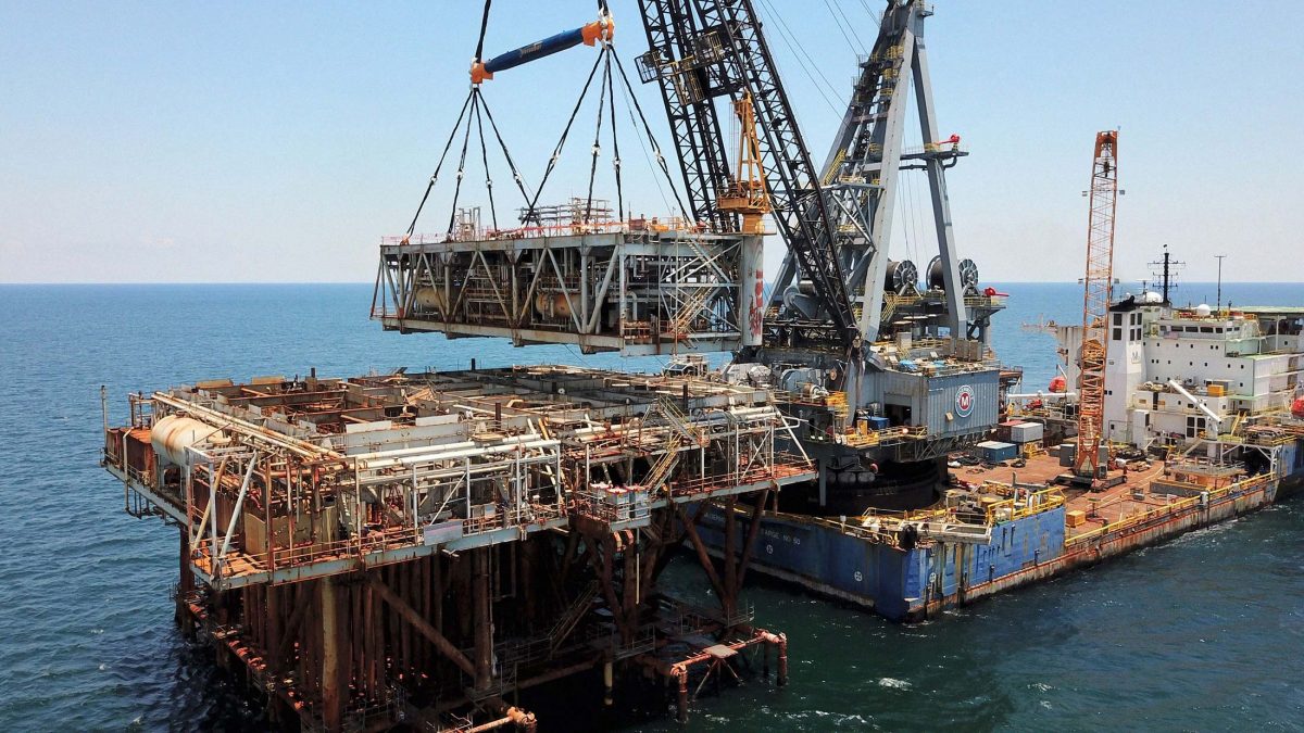 Offshore Decommissioning Market Size, Share, Growth and Forecast 2024-2032