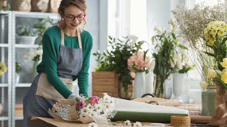 Top Online Flower Delivery Services for Sending Flowers to Greece
