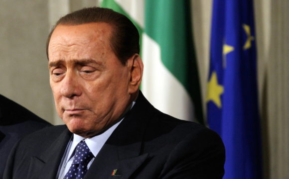 Silvio-Berlusconi-triste-580x360