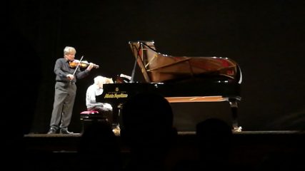 Uto Ughi e Bruno Canino: lezione-concerto al teatro “Verdi” di Salerno
