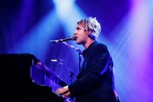 tom-odell-02-gq-26nov18_getty_b