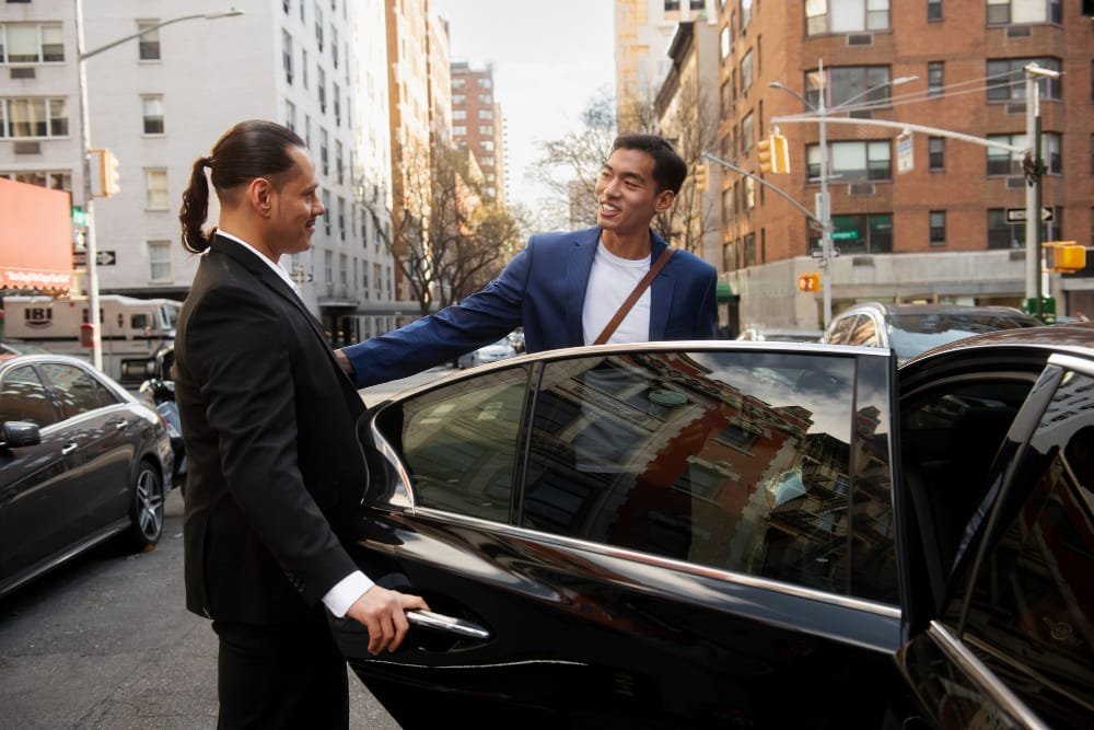 Make Your Journey Even More Delightful: How to Select an Appropriate Long-Distance Taxi and Limousine Service