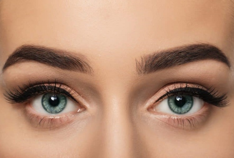 What are Some Common Misconceptions People have about Eyebrow Waxing and Threading