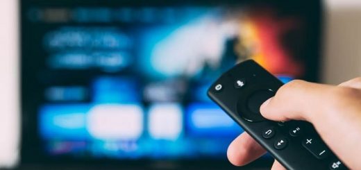 What are the Legal Implications of Using Unauthorized Live Streaming Services