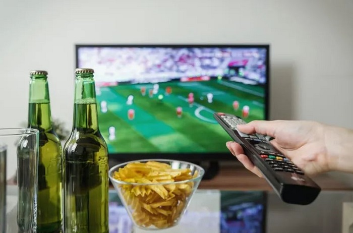 Why are Sports Bars and Commercial Establishments a Good Fit for DirecTV Stream for Sports