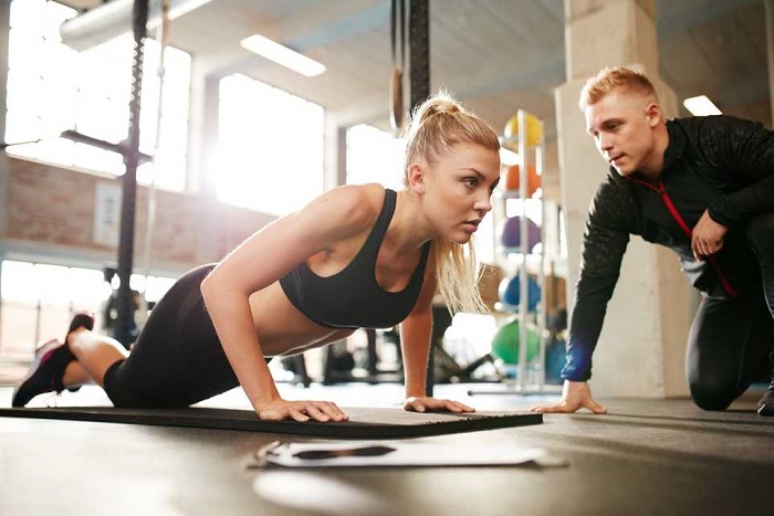 What Qualities Should I Look for in a Personal Trainer for Fitness