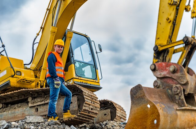 The Advantages Of Investing In Used Heavy Equipment