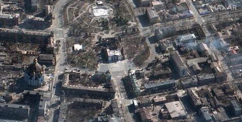 Assedio, morte, paura e umanità a Mariupol