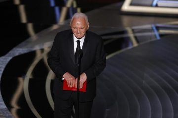 Anthony Hopkins celebra 47 anni da sobrio,'non abbiate vergogna'