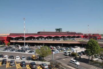 Covid: all'aeroporto di Bologna nessun tampone in tre giorni