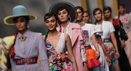 Stella Jean annuncia sciopero fame e lascia Fashion week Milano