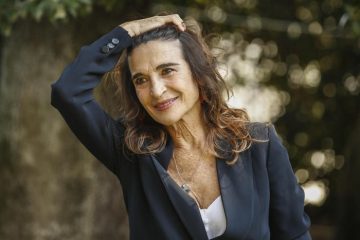 Lina Sastri premio alla carriera a Sguardi altrove