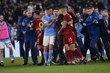 Lazio-Roma: parapiglia finale, espulsi Marusic e Cristante