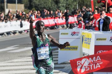 Atletica: Roma-Ostia; vince Kipkemboi, per le donne Tuitoek