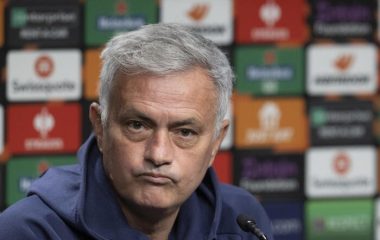 Calcio: Mourinho "sport di alto livello crudele, esclude deboli"
