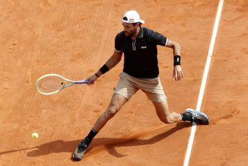 Tennis: crolla Berrettini, best ranking Atp per Musetti