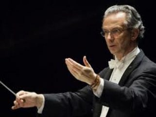 Un grande Luisi conclude la stagione sinfonica al Carlo Felice