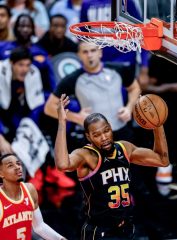 Basket:Nba;Phoenix supera Milwaukee, a Miami derby della Florida