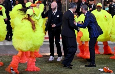 Sanremo, sui media stranieri la Chicken Dance di Travolta