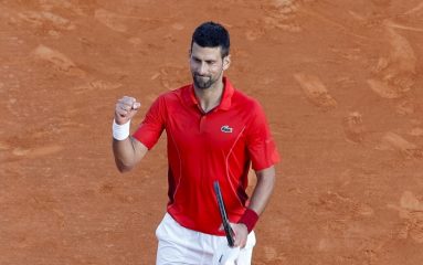 Montecarlo: Djokovic in semifinale