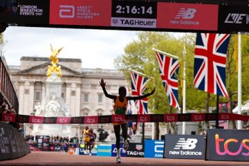 Atletica: dominio keniano nella maratona di Londra