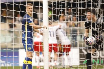 Serie A, in campo Cagliari-Atalanta 1-1 e Verona-Genoa 1-2 DIRETTA e FOTO